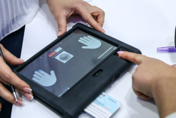 Фотография к новости: В Астане открыли первый ЦОН, где авторизуются с помощью отпечатков пальцев