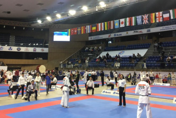 Казахстанские каратисты выступают на ЧМ в Болгарии