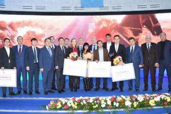 Фотография к новости: Лучших молодых писателей и поэтов наградили в Астане