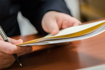 Фотография к новости: В Мажилисе одобрили поправки о новом статусе Шымкента и Туркестана