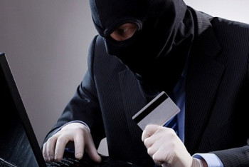 Обвиняемых в интернет-мошенничестве казахстанцев экстрадируют в США