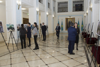 Фотография к новости: Посвящённая Астане фотовыставка проходит в Москве