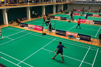 Дмитрий Панарин выиграл "золото" международного турнира по бадминтону