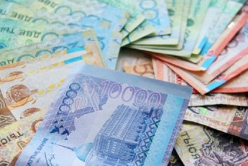 Фотография к новости: В Казахстане 22 тысячи работодателей готовы поднять заработную плату своим сотрудникам