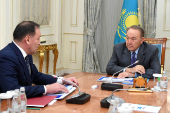 Фотография к новости: Нурсултан Назарбаев принял акима Мангистауской области 