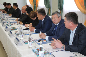 Фотография к новости: Вопросы продвижения бизнеса в МЦПС "Хоргос" и выхода на рынки Китая обсудили в Алматинской области