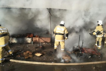 Крупный пожар на рынке Тараза: торговцы подсчитывают ущерб