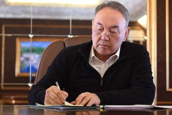 Фотография к новости: Статья Главы государства дает мощный импульс для исследований и открытий отечественных ученых - мнение