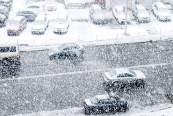 Фотография к новости: Штормовое предупреждение объявлено в пяти регионах 24 ноября