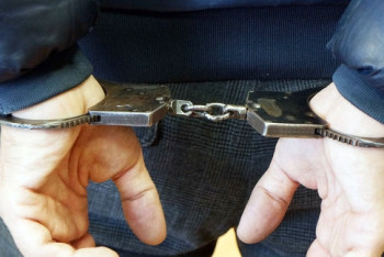 Фотография к новости: Задержание сотрудников ЦОНа в Алматы: дело было поставлено "на поток"