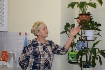 Фотография к новости: Боялись стать обманутыми дольщиками. История пенсионерки Назар Жакеевой, получившей ключи от новой квартиры