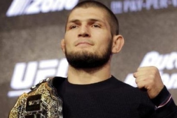 Фотография к новости: Хабиб Нурмагомедов поблагодарил казахстанцев за поездку в Мекку