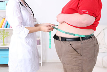 Фотография к новости: Ежедневное употребление одной банки газированной воды добавляет 7 кг веса - Минздрав