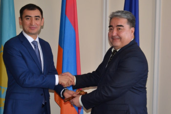 Фотография к новости: Представитель Кыргызстана Аман Мамбетсеитов возглавил постоянный совет ОДКБ 