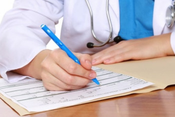 В Минздраве намерены сделать бесплатными справки псих- и наркодиспансеров до конца ноября