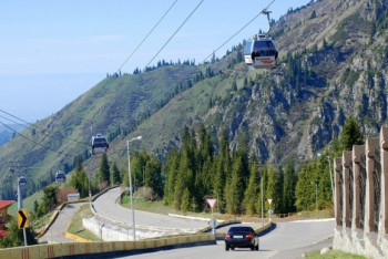 Завершилась реконструкция моста Медеу-Шымбулак 