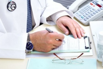 Фотография к новости: Сагинтаев дал две недели для мер по снижению цен на обучение и медуслуги 