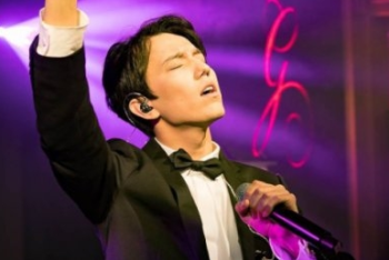 Фотография к новости: Димаш Кудайберген выступил в Кремле с Игорем Крутым