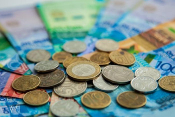 Среднемесячная зарплата в Казахстане выросла на 3,1%