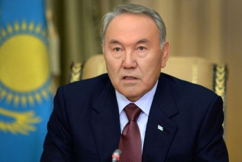 Назарбаев поздравил выпускников "Болашака" с 25-летнием программы