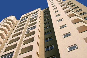 Фотография к новости: В Казахстане сокращается участие дольщиков в строительстве жилья 