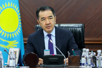 Фотография к новости: Каждая позиция по социально-значимым продуктам на контроле - Сагинтаев о росте цен