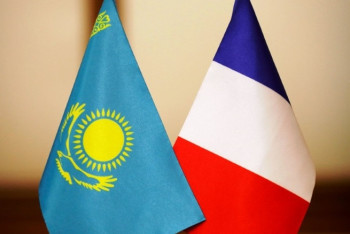 Гульшара Абдыкаликова провела встречу с послом Франции в Казахстане