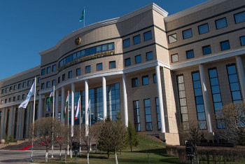 Женевские конвенции перевели на казахский язык