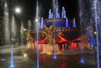 Фотография к новости: Сразу семь фонтанов-символов Жетысу запустили в Талдыкоргане