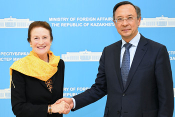 Фотография к новости: Казахстан должен делиться своим опытом, помогая развивающимся странам - Генриетта Фор