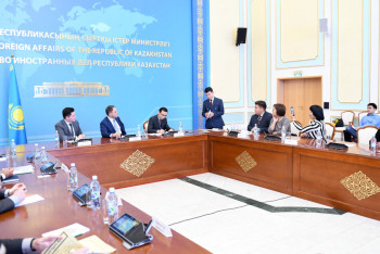 Фотография к новости: В Казахстане запустили новый социальный проект Jas Diplomat 