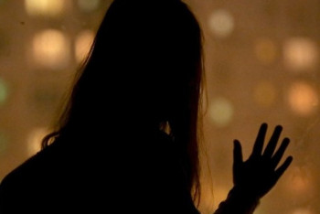 Фотография к новости: Выпавшую из окна 6 этажа девочку спас житель Павлодара