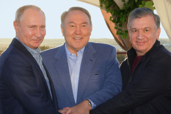 Фотография к новости: Назарбаев, Путин и Мирзиёев обсудили актуальные вопросы "без галстуков"