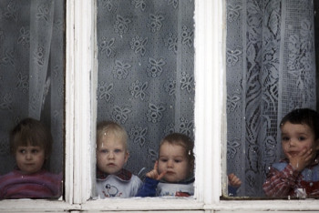 Шанс на счастливое детство: стоит ли в Казахстане закрывать детские дома