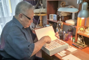 Фотография к новости: Коллекцию из 20 тыс. марок собрал житель Астаны