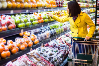 Фотография к новости: Насколько подорожали импортируемые продукты, рассказали в МНЭ