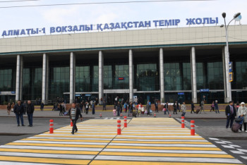 Фотография к новости: Как преобразилась привокзальная площадь "Алматы-1"