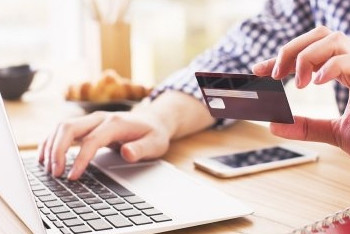 Фотография к новости: В Казахстане количество пользователей кредитными картами увеличилось на 44%