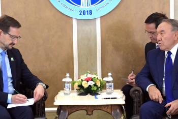 Фотография к новости: Глава государства встретился с Генсеком ОБСЕ Томасом Гремингером