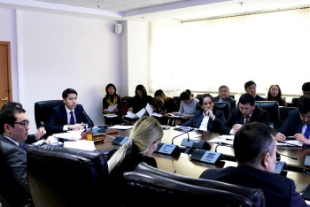 Фотография к новости: Что мешает бизнесу работать, обсудили в МНЭ