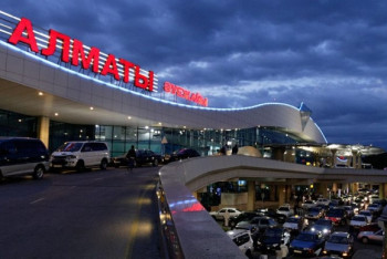 В аэропорту Алматы изменились правила въезда автомобилей 