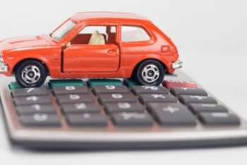 Фотография к новости: Казахстанцы задолжали по транспортному налогу 18,9 млрд тенге