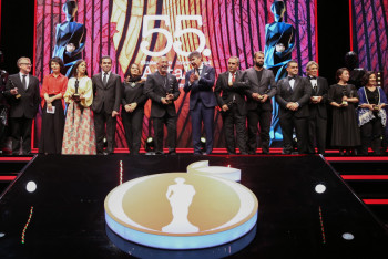 Фотография к новости: Самал Еслямова признана лучшей актрисой на кинофестивале в Турции