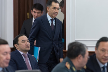 Фотография к новости: Президент потребовал сократить количество заседаний Правительства