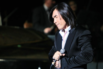 Фотография к новости: Объявлены имена пятерых обладателей стипендии Батырхана Шукенова