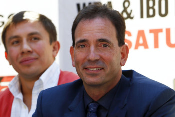 Фотография к новости: Промоутер GGG назвал причину понижения доходов во втором бою с "Канело"