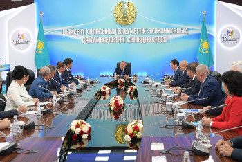 Фотография к новости: Пресекать хаотичную застройку поручил Президент акиму Шымкента