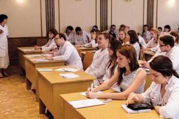 Фотография к новости: Студенты медвузов будут проходить психологический отбор – Минздрав