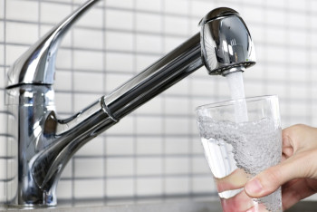 Нормы потребления холодной воды увеличат в Алматы