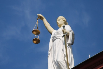 Фотография к новости: Главу военно-врачебной комиссии МВД РК осудили за взятку в Астане